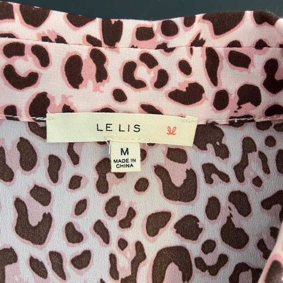 Le Lis Crop Blouse size Med - Picture 5 of 10